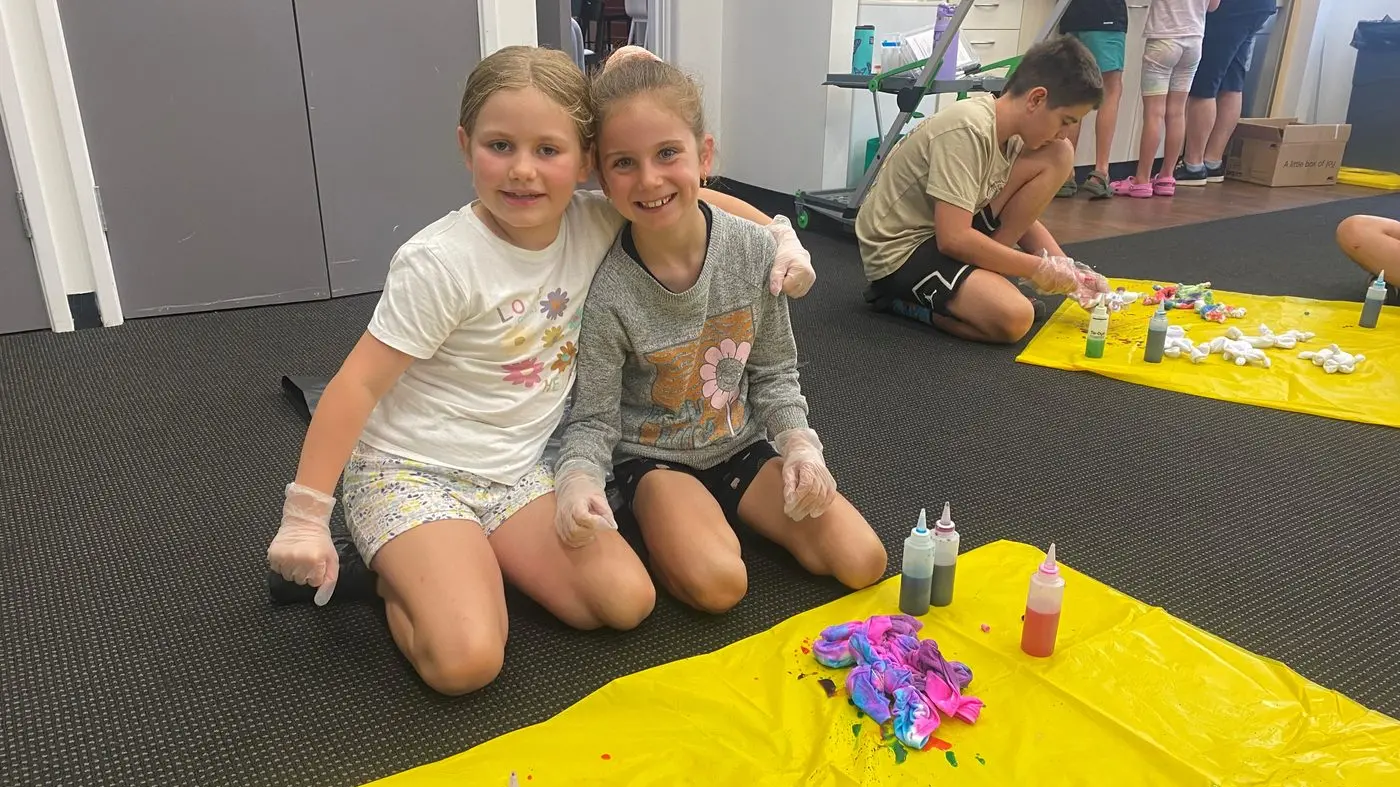 Kids enjoy tie-dye workshop at Wangaratta Library