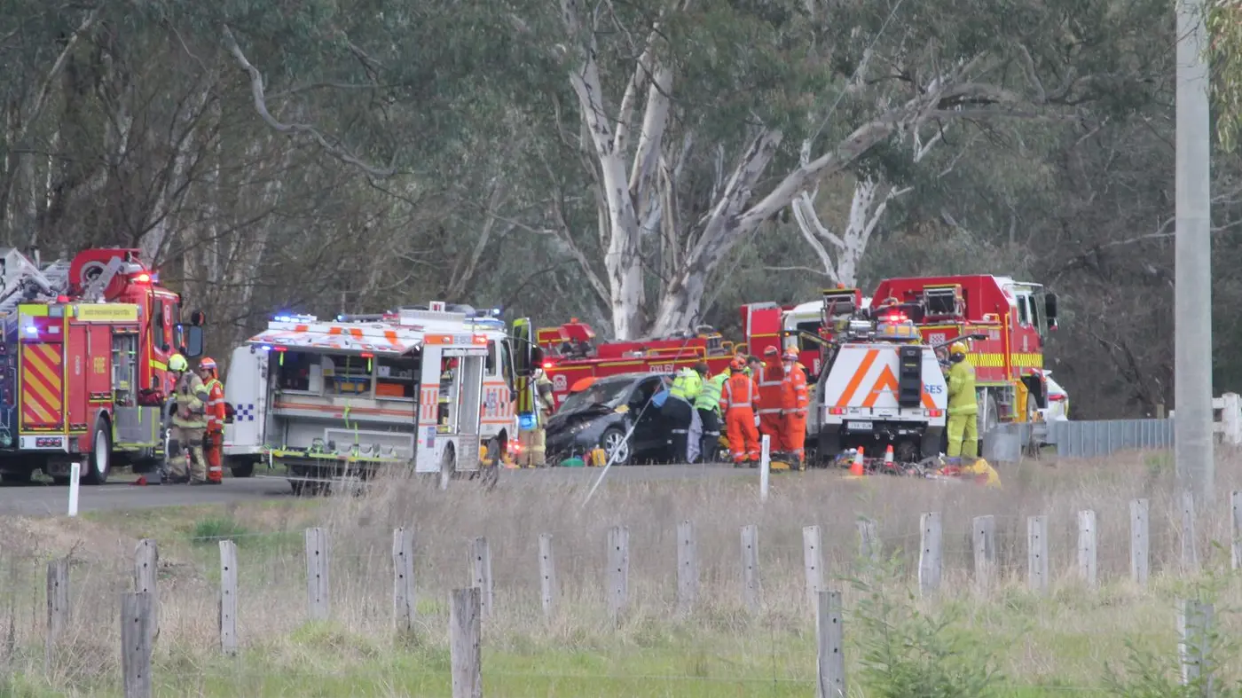 Man rescued from Oxley crash, airlifted to The Alfred