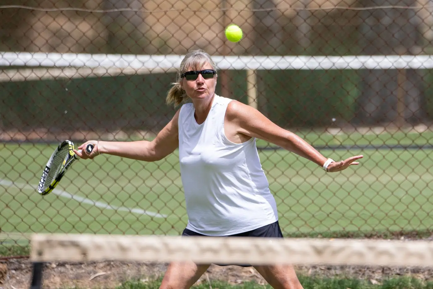 POWER SHOT: Mandy Allen prepares to smash the ball across the court. PHOTOS: Marc Bongers