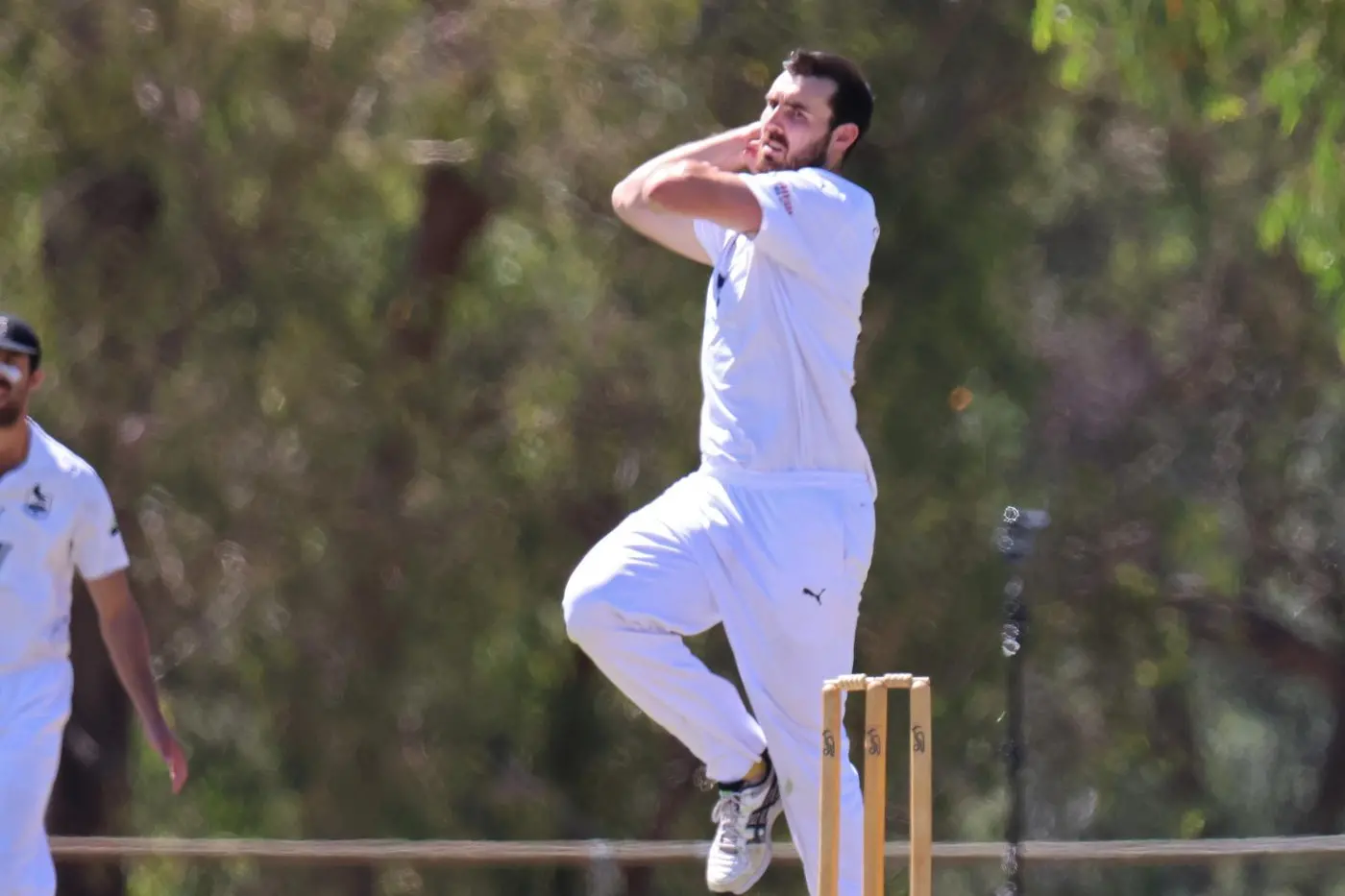 HEAD TO HEAD: The battle between Wangaratta\\'s Kyle Winter-Irving and Ovens Valley\\'s Geeth Alwis is sure to be electrifying this weekend. PHOTO: Janet Watt
