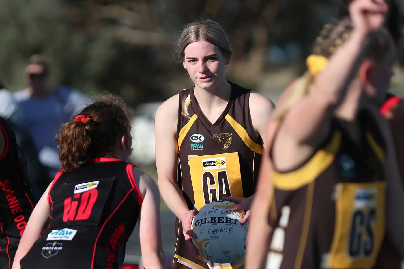 NEED OPTIONS: North Wangaratta goal attack Hannah Ely looks for chances to drive the ball into the scoring ring against Bonnie Doon. PHOTO: Melissa Beattie Id:24193