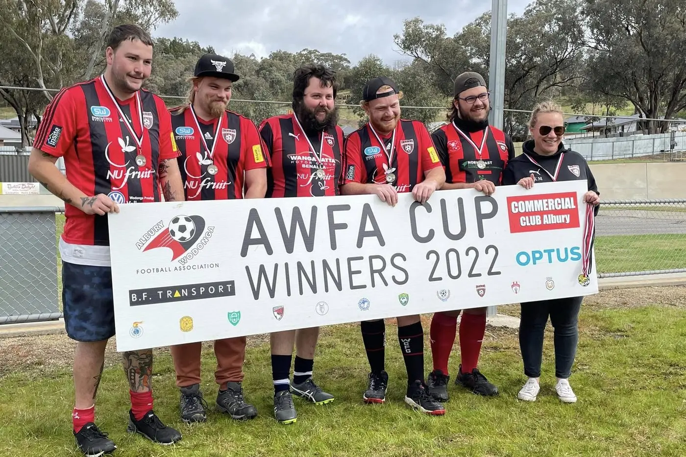 WINNERS: Wangaratta\\'s cup\\u2013winning all abilities side (from left) Nathan Campbell, James Elkan, Robert Campbell, Jim Tobias and Lachy McDowell, with coach Kristy Mellor. Id:30779