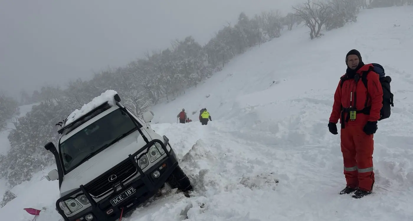 Hikers and drivers rescued in heavy snowfall at Mt Hotham