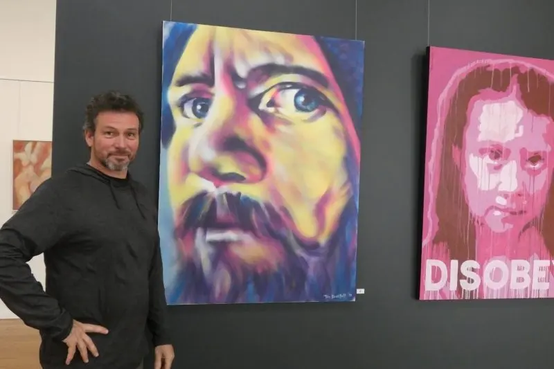 FAMILIAR FACES: Guest artist Tim Bowtell is currently showing a range of his contemporary artworks during a new solo exhibition called \\u201CCognizant\\u201D which opened at Art Gallery on Ovens in Wangaratta this week.