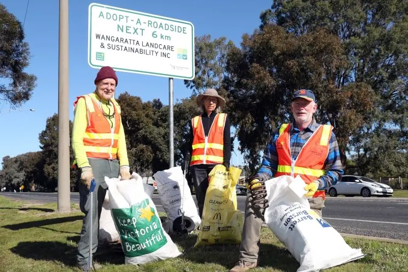 OFFICIAL BUSINESS: Volunteers and members of Wangaratta Landcare and Sustainability including John Naylor, Ann Brain and Andy Kimber, are working hard to keep the Old Hume Highway and our waterways clean. PHOTO: Kieren Tilly