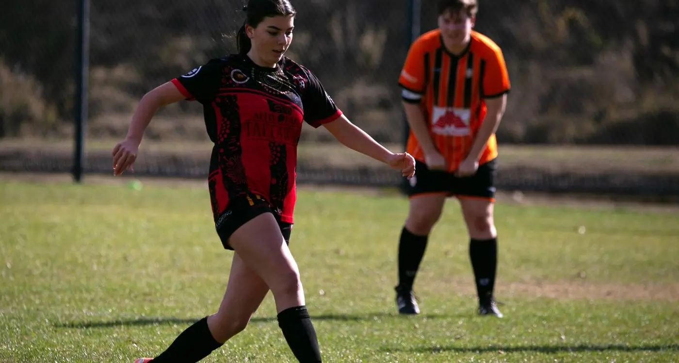 Lady Devils “up for the challenge” of Boomers