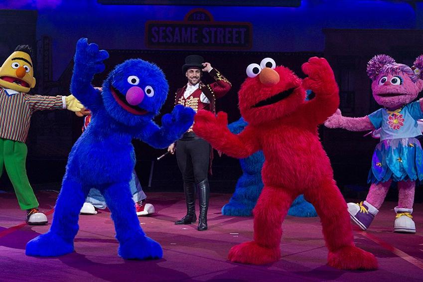 Be part of Sesame Street - Elmo's Circus Dream