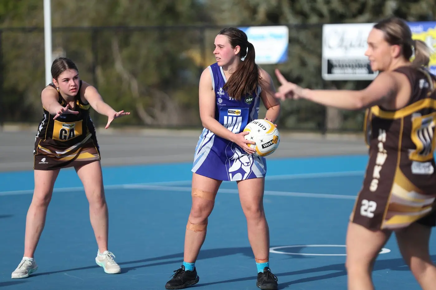 THE THINNEST MARGIN: Abby Rickard\\'s Roos were able to outlast a surging North Wangaratta by one goal on Saturday. PHOTOS: Melissa Beattie