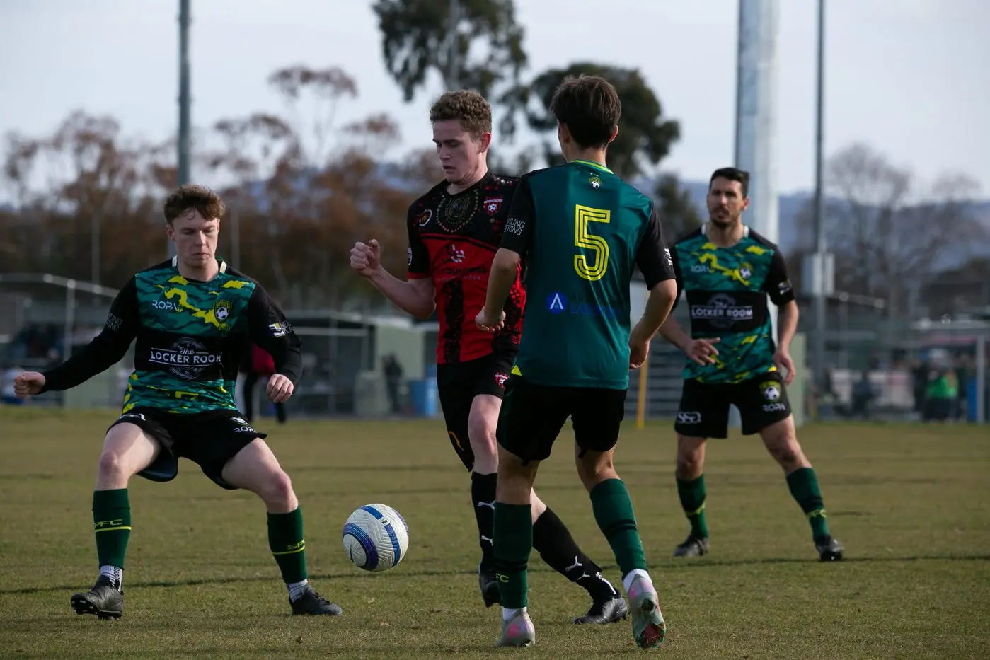 THE MAILMAN: Campbell McDiarmid weaves his way through the St Pat\\'s defence. PHOTO: Kat De Naps Photography