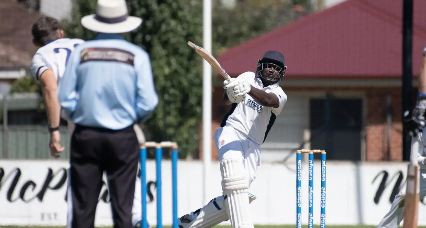 Rovers rip through Lakers