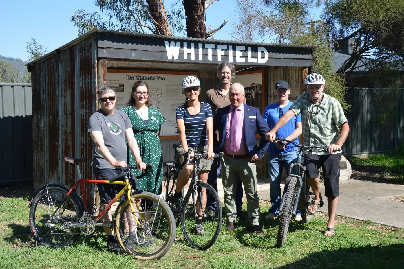 CYCLE FRIENDLY: Local Matt Flanagan, Rural City of Wangaratta\\'s Denise Pirko, residents Kate Walsh and Warren Proft, Cr Harry Bussell, Ride High Country\\'s Martin Young and Cheshunt resident Bruce Baxter, welcomed the announcement of the King Valley Gravel cycling project last week. PHOTO: Anita McPherson
