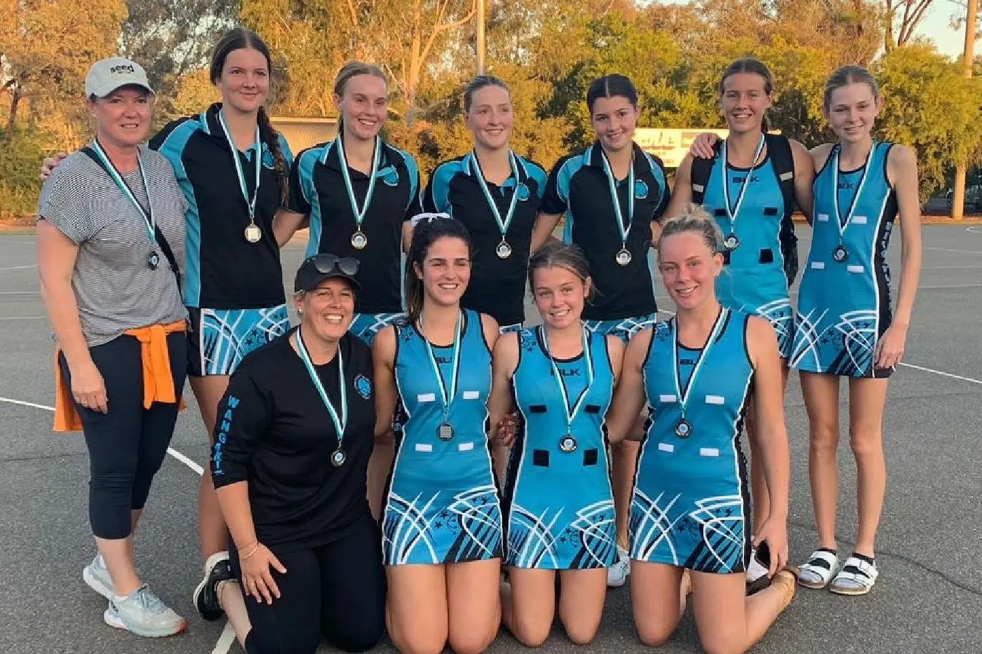 UNDER 17 AQUA: (Back L\\u2013R) Bernie Sharp, Imogen Robinson, Milla Schubert, Rose Henry, Addi Miller, Holly McCarthy, Summer Norton, (front L\\u2013R) Stacey Lamb, Jess McInnes, Holly Humphry, Amelia Sharp, (absent) Kyia Wohlers, Abbey Moore, Ellie Miller Id:40538