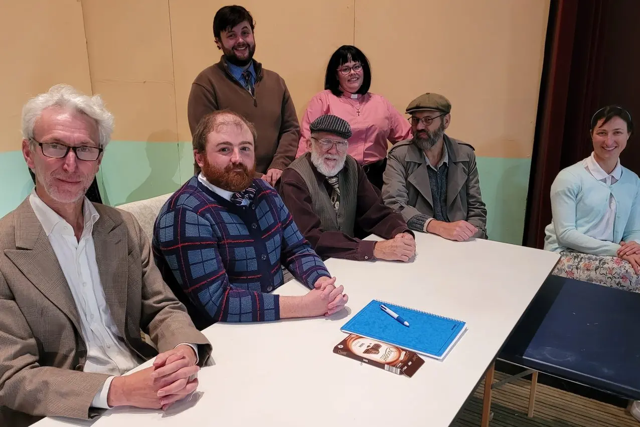 ENTERTAINING: Some of the talented locals Elroy Bos (left), Joe Moran, Greg Clydesdale, Shane Tompkins and Monique Hillenaar with Daniel Kilpatrick and Lyndal Perry (standing) performing the hilarious comedy The Vicar of Dibley by Beechworth Theatre Company this month. PHOTO: Coral Cooksley  