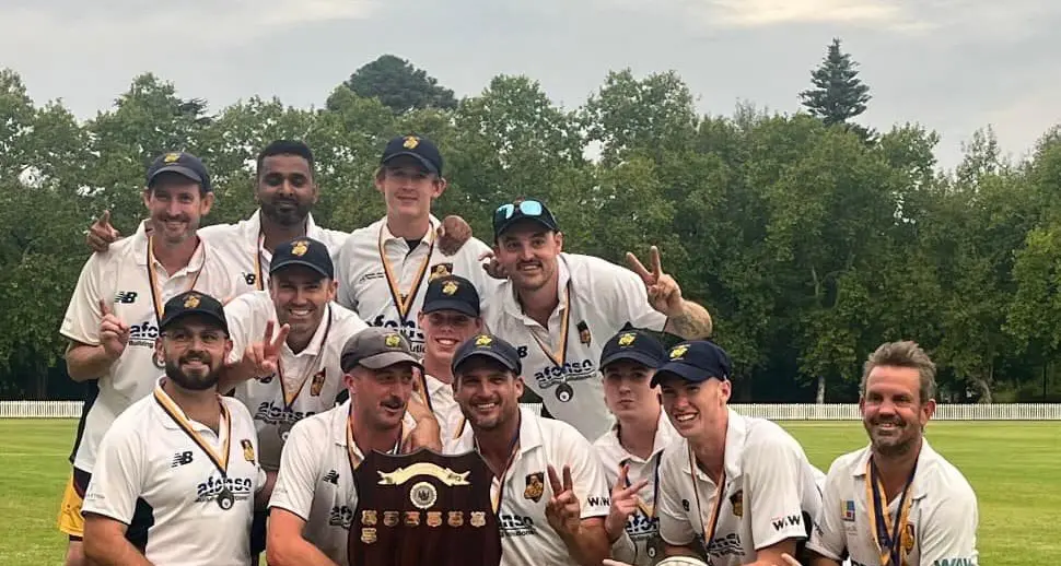 Hawks, Bushrangers, Lakers all triumph in senior cricket deciders