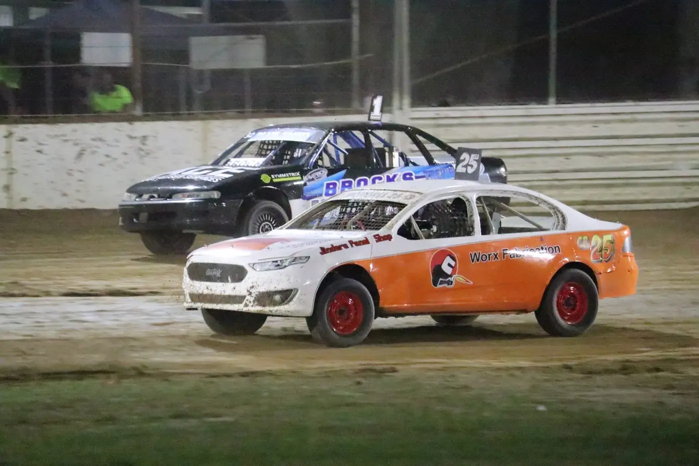 INSIDE TRACK: Daniel McCarten hugs the corner at Wahgunyah Speedway on Saturday, December 30. PHOTO: Vern Parker
