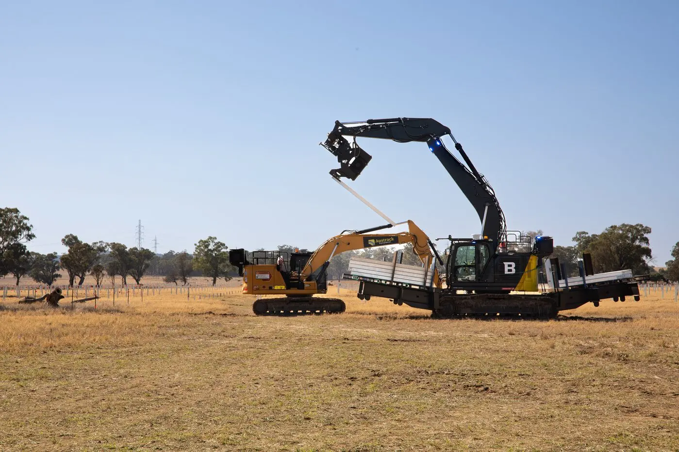AUTO PILOT: An autonomous piling system uses advanced AI, GPS, and sensor technology to precisely drive piles with minimal human oversight. PHOTO: Bouygues Construction Australia / Sarah Craven