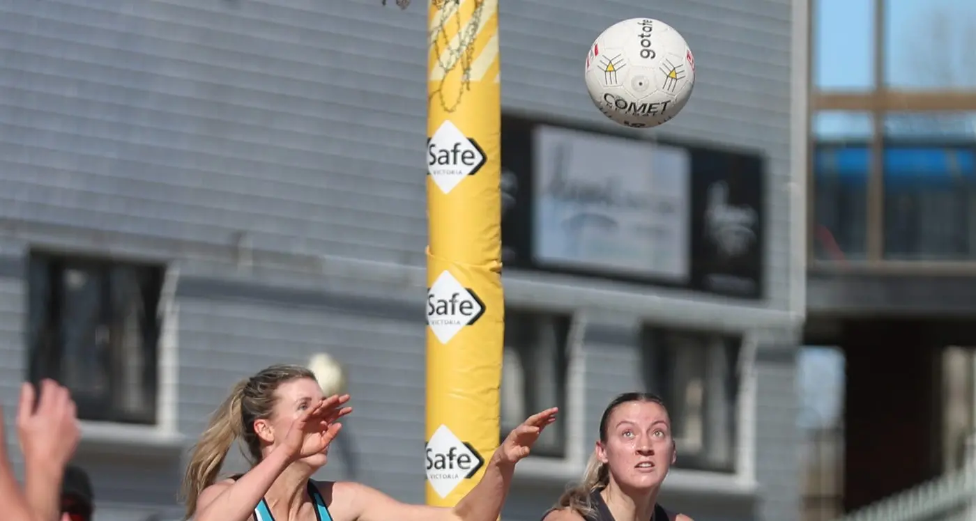 Magpies heartbreak after spirited fightback