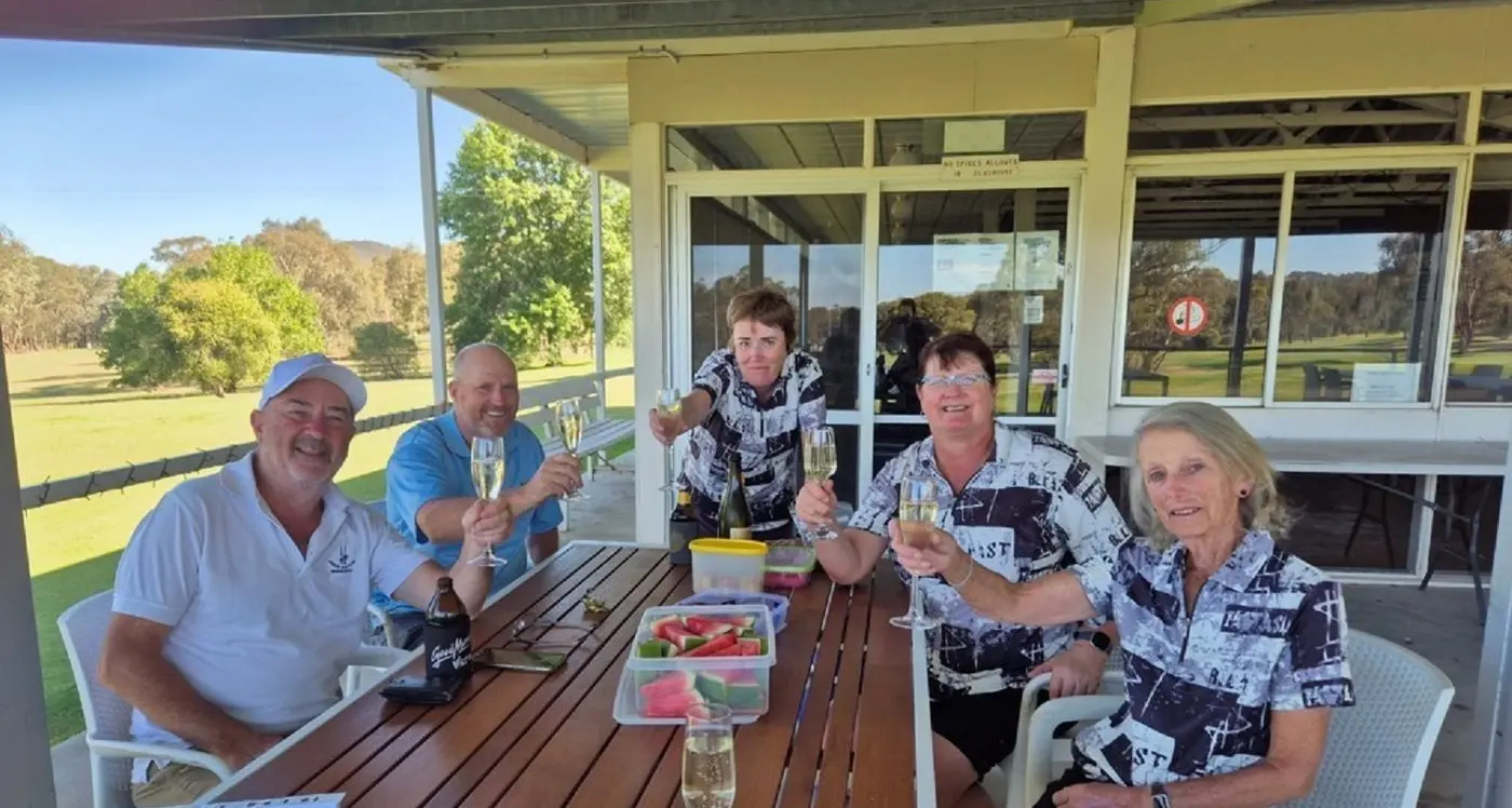 Jubilee golfers play 72 holes for cancer research