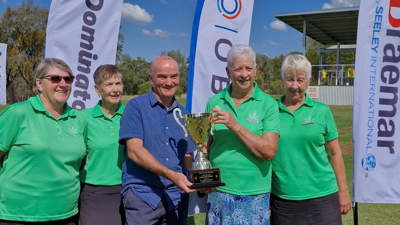 Jubilee Lady Golfers win the coveted Parsons Bowl