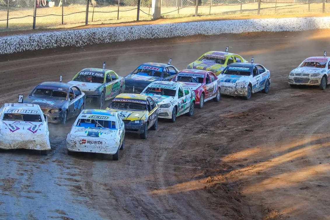 FIERCE RACE: The Street Stocks heats were hotly contested at the Wangaratta City Raceway. PHOTOS: Napier Photography