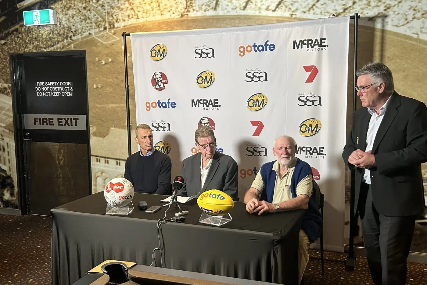 ONLY THE BEST: (From left) Anthony Pasquali, Ron Montgomery (chair, OMFNL Hall of Fame sub-committee), Ritchie Castles, and David Sinclair (chairman, SS&A Ovens and Murray Football Netball League) at yesterday\\'s announcement.