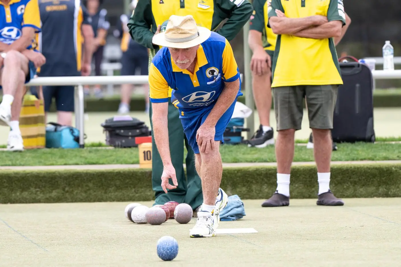 BOWLING STRONG: Wangaratta bowler John Kane starts off a new end. PHOTOS: Kurt Hickling