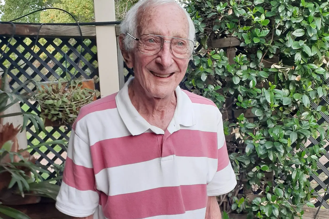 GREEN THUMB: Alan Moylan, a keen gardener and member of Wangaratta Men\\'s Probus for over 15 years, recently spoke about his early life and career at the April meeting.