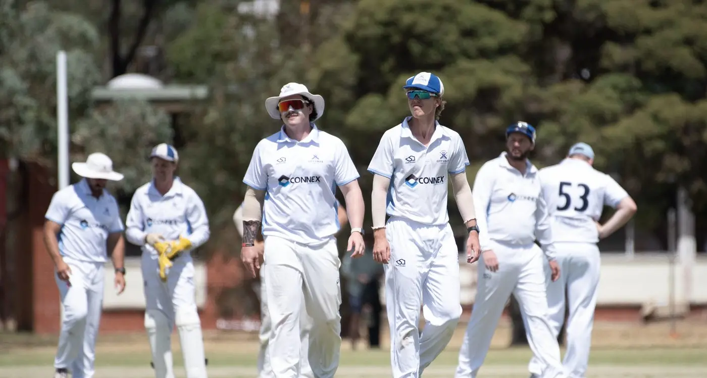 Hawks chase the total, Colts come up short