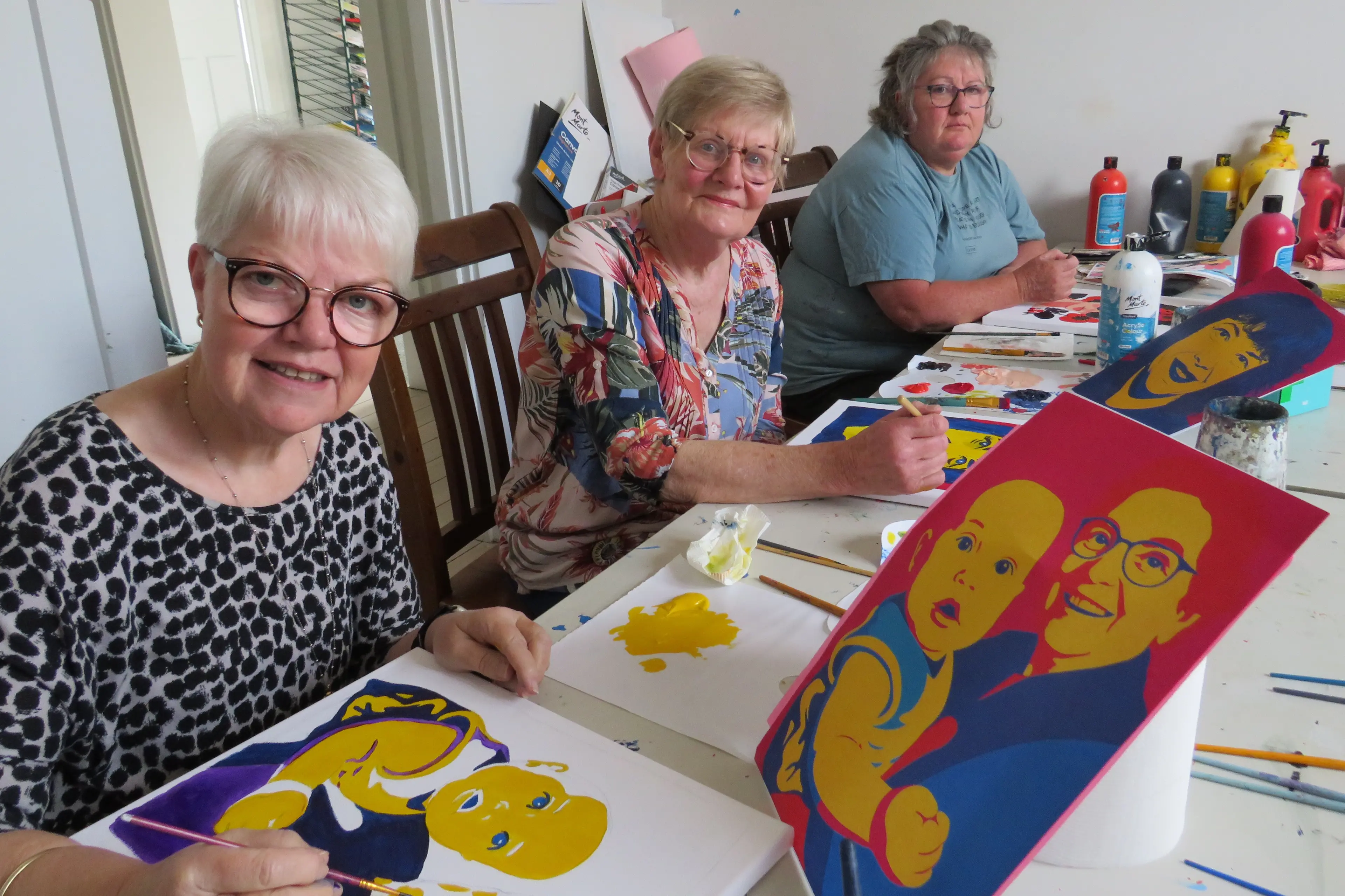 <p>HONING SKILLS: Heather Betts, president of Wangaratta Country Women\\'s Association, with Sue Hodson and Belinda Webster from Pangerang, develop their artworks at Wangaratta Art School ready for Friday\\'s exhibition. PHOTO: Simone Kerwin</p>\\n