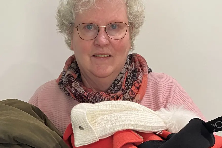 <p>FREE OP SHOP RETURNS: Jan Mitchell, one of the organisers of the free pop-up op shop, is looking forward to this Sunday\\'s event.</p>\\n