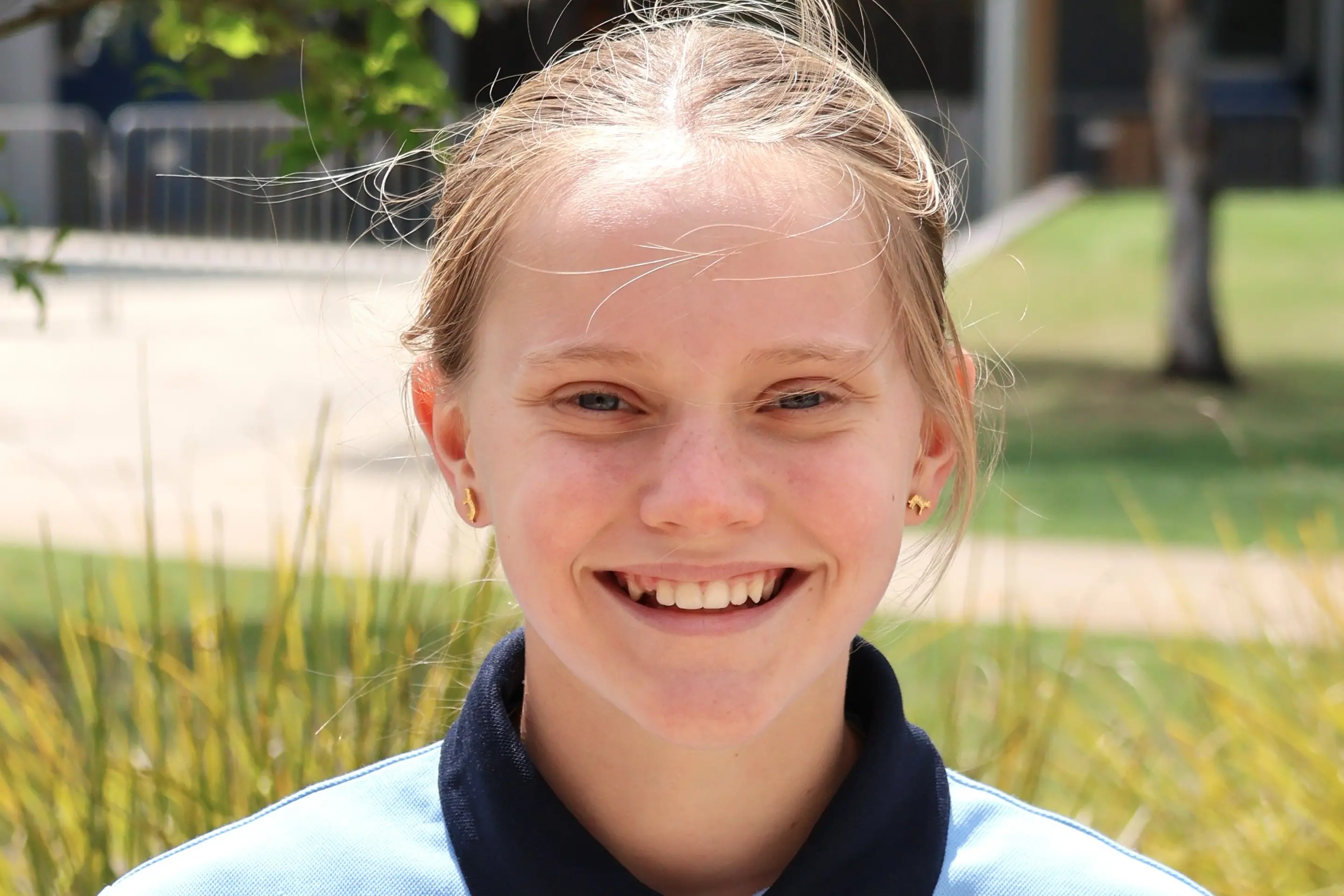 <p>Eliza Looby</p>\\n