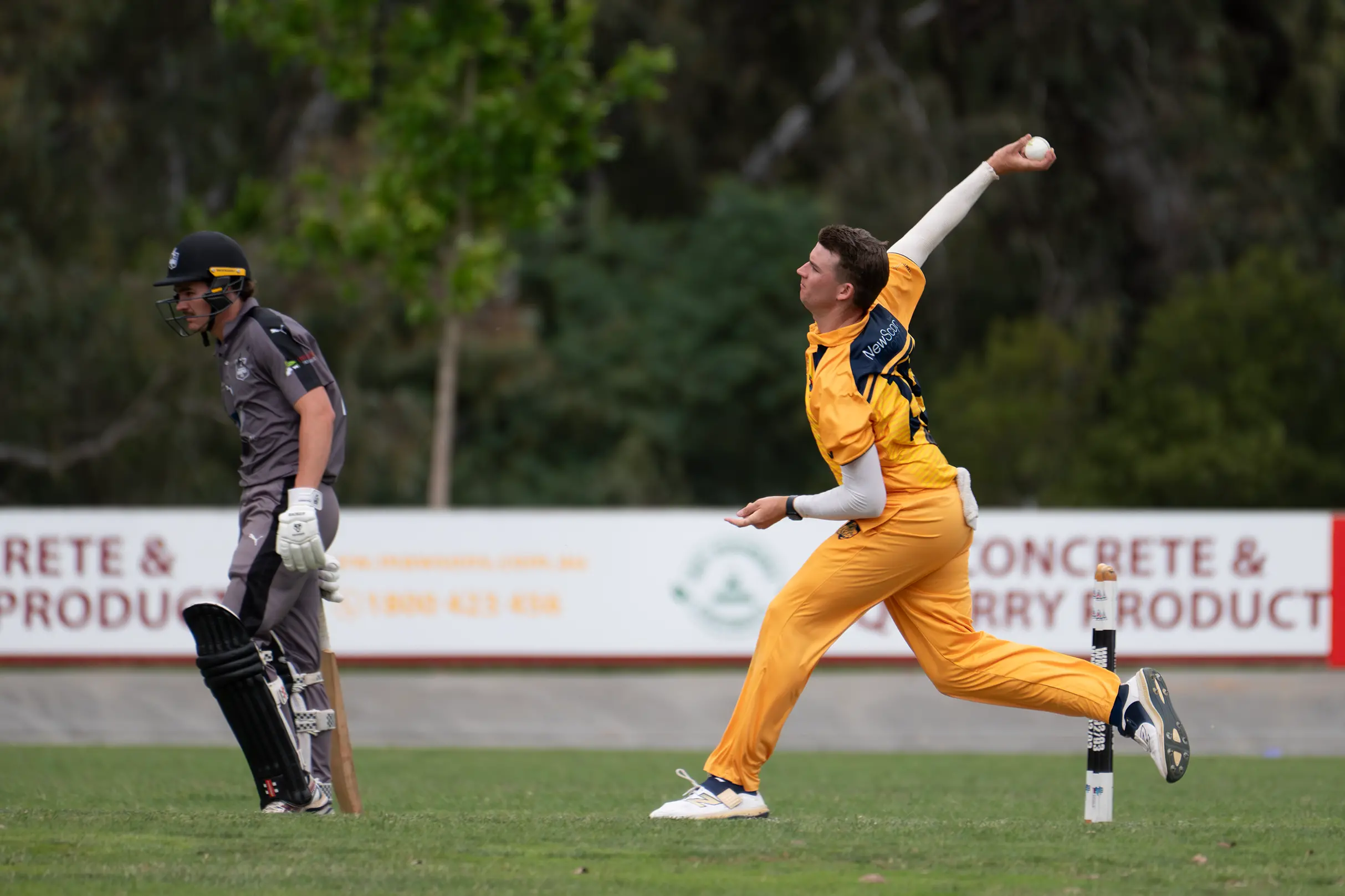<p>STRIKE BOWLER: Brady Bartlett took five wickets in the Hawks\\' successful defence. PHOTO: Melissa Beattie</p>\\n