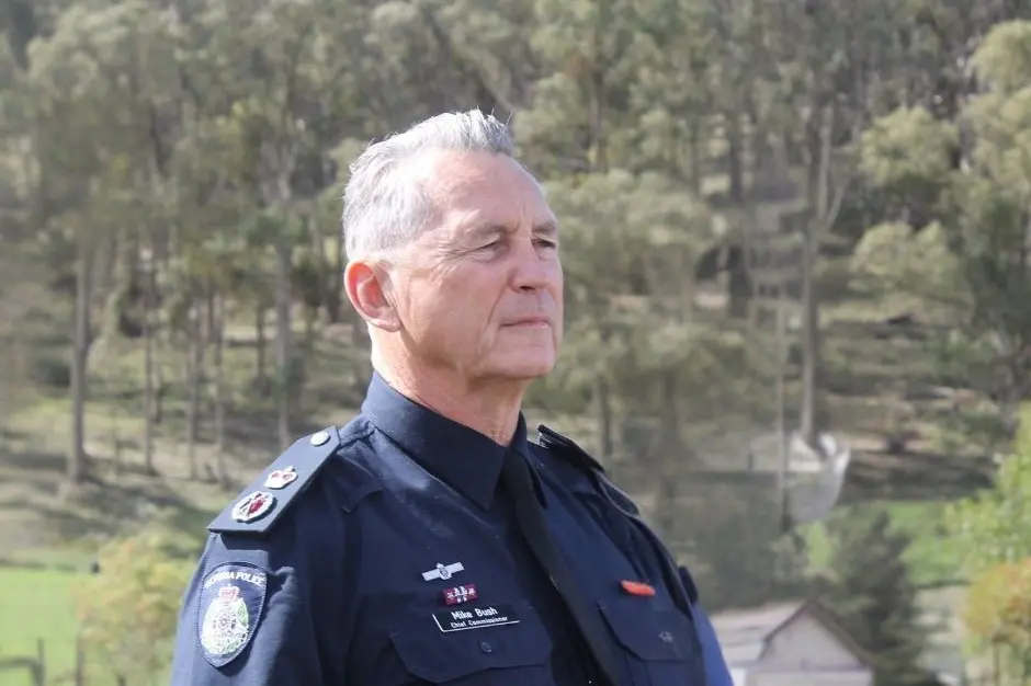 <p>KEEPING A PRESENCE: Victoria Police Chief Commissioner Mike Bush has been visiting Taskforce Summit headquarters within the Alpine region on a regular basis as the manhunt for Dezi Freeman goes on.</p>\\n