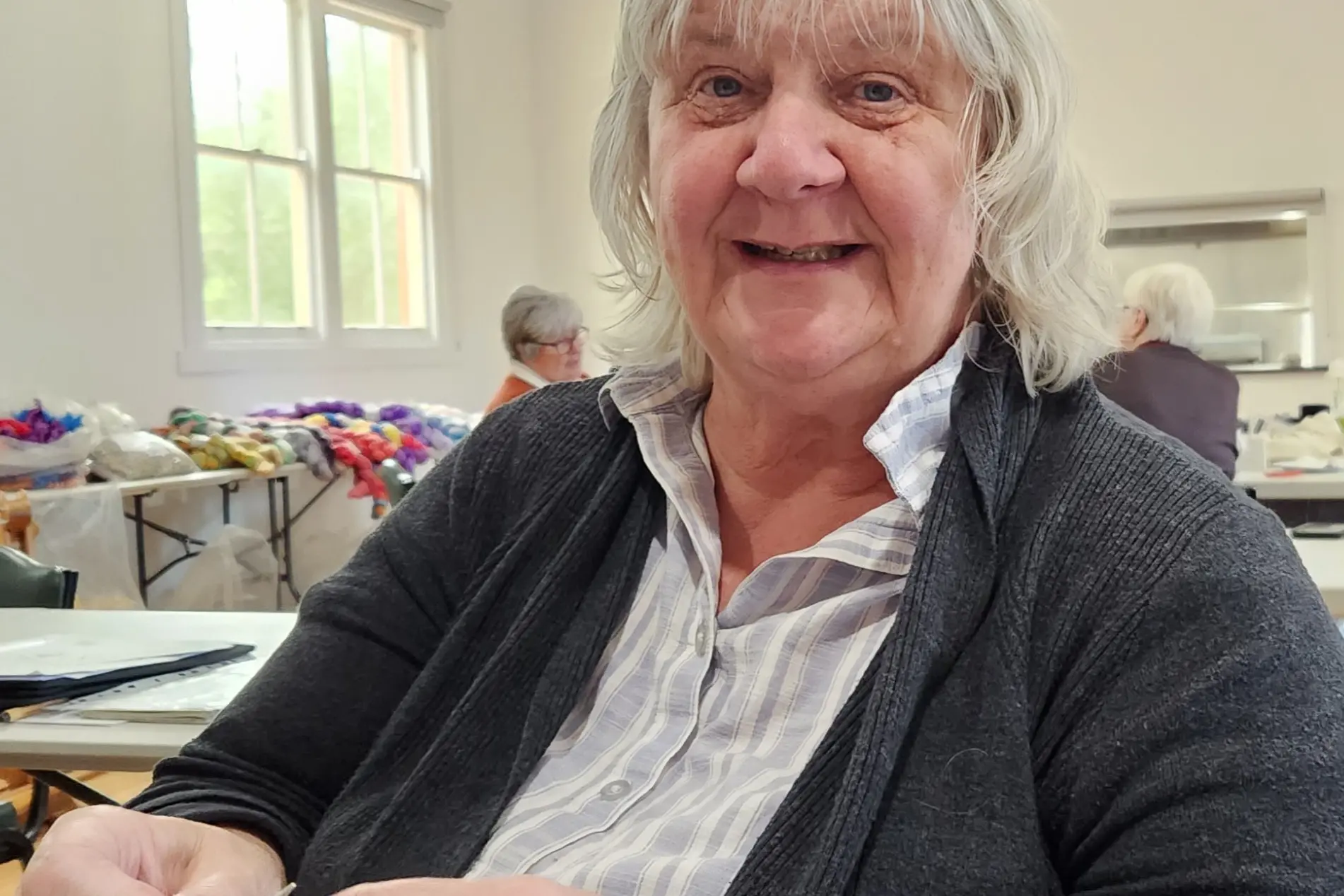 <p>SPINNING WITH CONFIDENCE: Elaine Cotton travels from south of Benalla twice a month to attend Wangaratta Handweavers and Spinners gatherings.</p>\\n