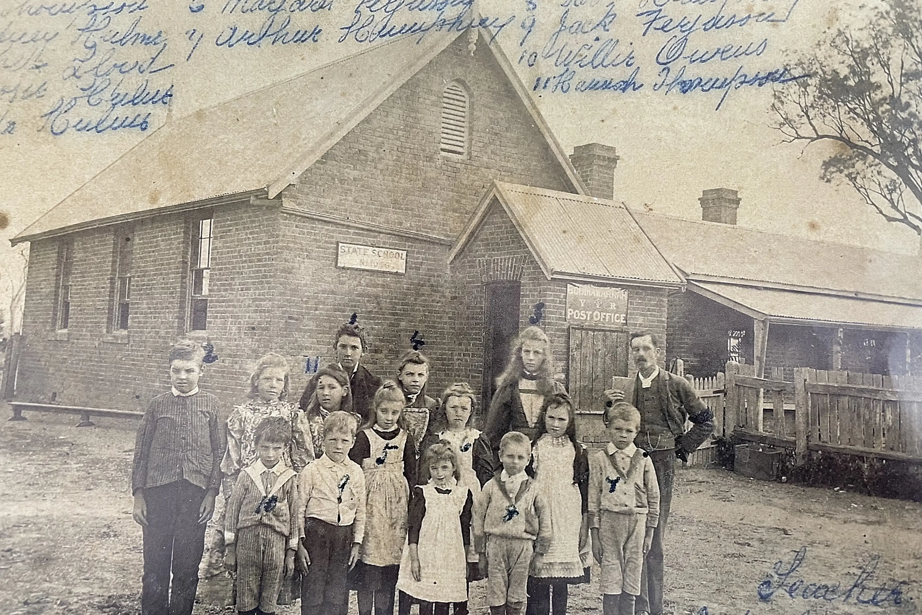 <p>THE PAST LINGERS: Bobinawarrah hall celebrated its centenary on 9 November and inspired a poem from former resident Aubrey Cotton-Stapleton.</p>\\n