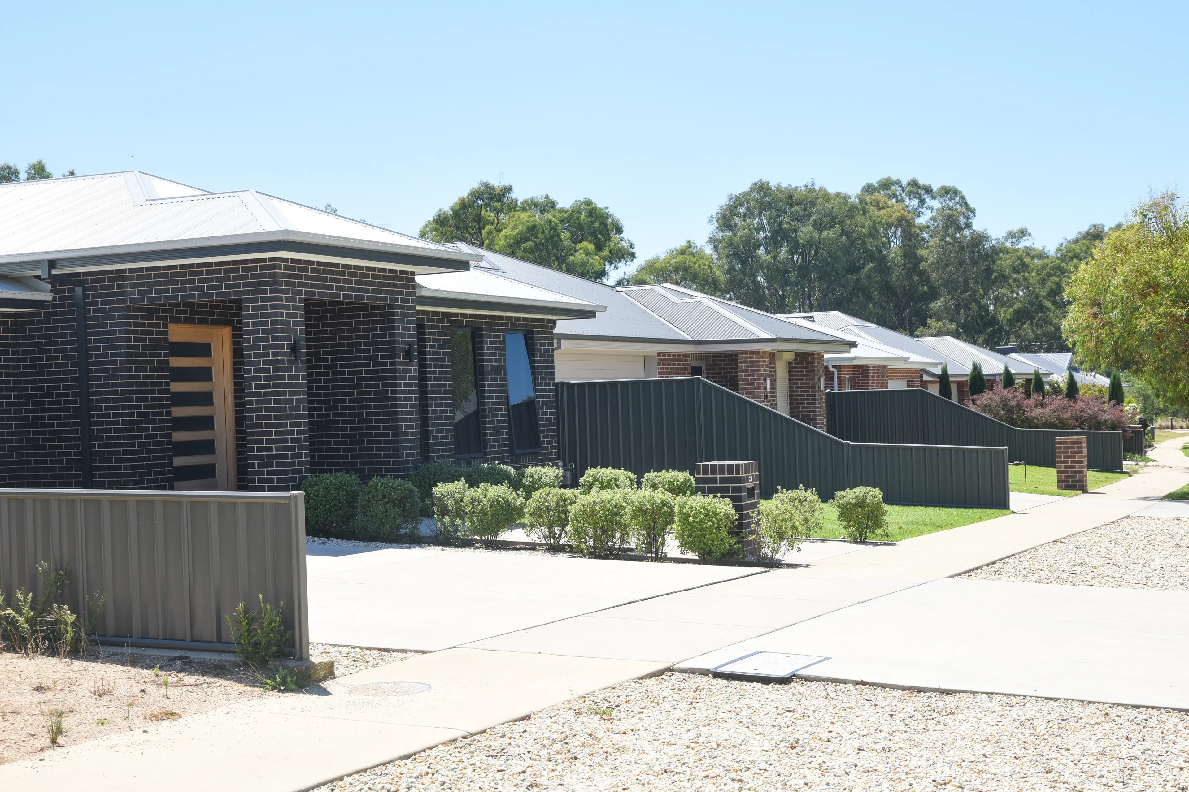 <p>LIFTING SUPPLY: With the development of new homes in Wangaratta its expected that more rentals will come on the market in new and older areas of Wangaratta.</p>\\n