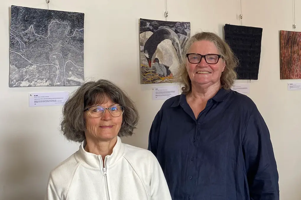 <p>ART QUILTS: All are welcome to hear local Ozquilt member Kerryn Taylor (on right, with Andrea Busst) speak about the Australia Wide Nine quilt exhibition on Thursday, 4 December at 5pm. PHOTO: Jordan Duursma </p>\\n
