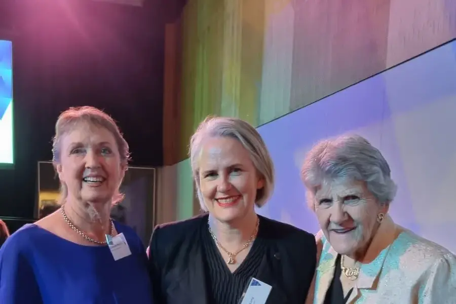 <p>VOLUNTEERS HONOURED: Safer Care Victoria Chief Nursing and Midwifery Officer, Karrie Long with two of the five Victorian Health Volunteer Honour Roll recipients from NHW, (left) Christine Peruzzo and Elva Lovett. PHOTO: Jim Elson</p>\\n