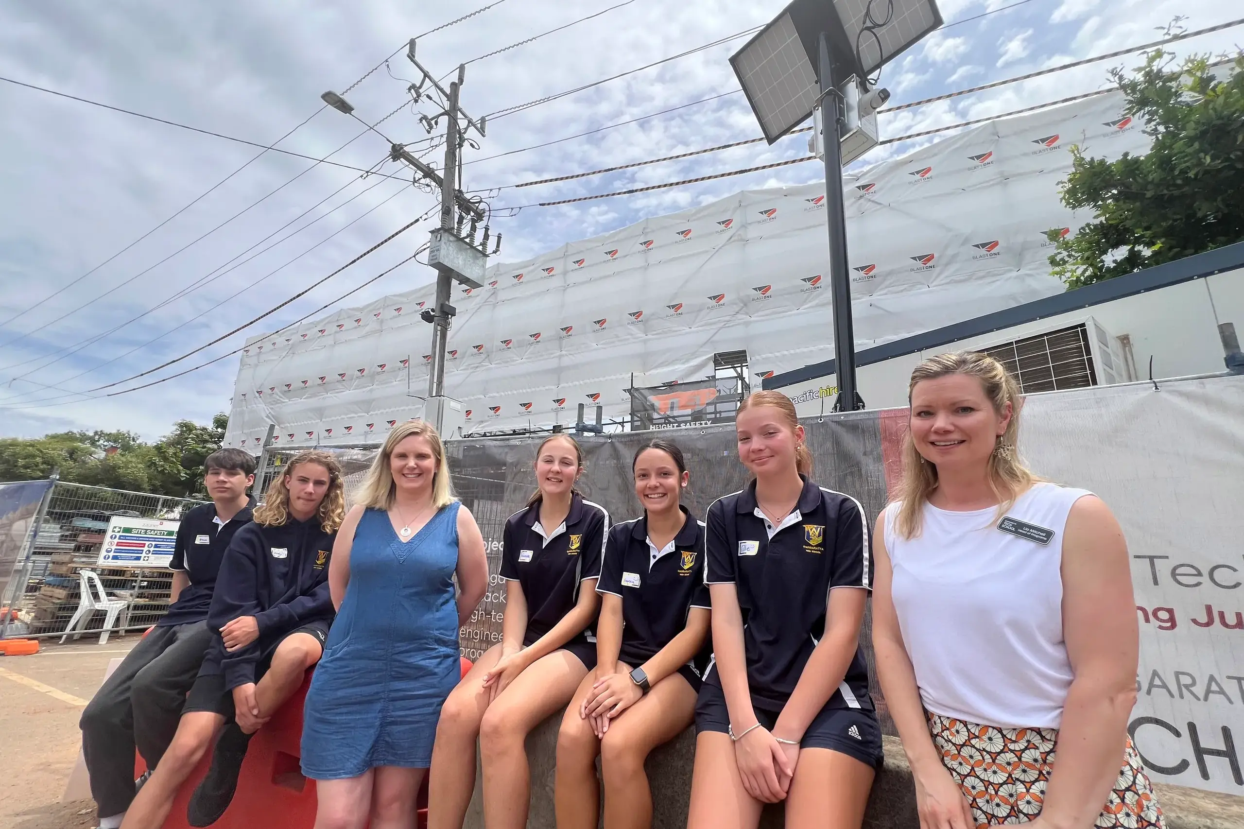 <p>TAKING SHAPE: Inspecting the Wangaratta Tech School progress in Cusack Street last week were (from left) Wangaratta High School students Owen Miskin, Brody Chisholm, teacher Rheanna Lang, Annabelle Wills, Georgia Kelly, Ellie White and Wangaratta Tech School head of programs Lia Mitchell. PHOTO: Jeff Zeuschner</p>\\n