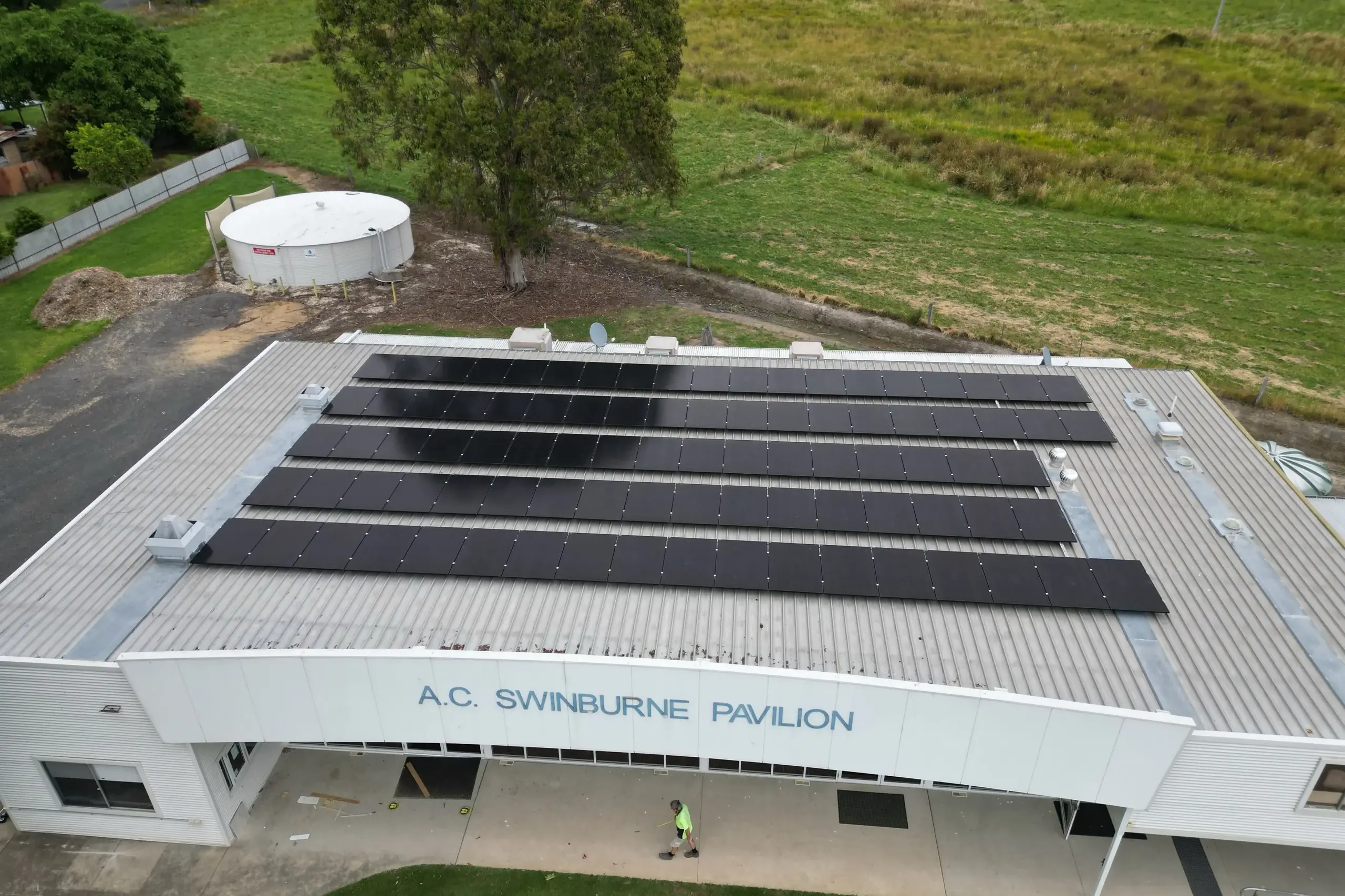 <p>UP AND RUNNING: The Whitfield Recreation Reserve, in partnership with the King Valley United Football Netball Club, is pleased to have their new solar and battery powered backup system installed and operating.</p>\\n