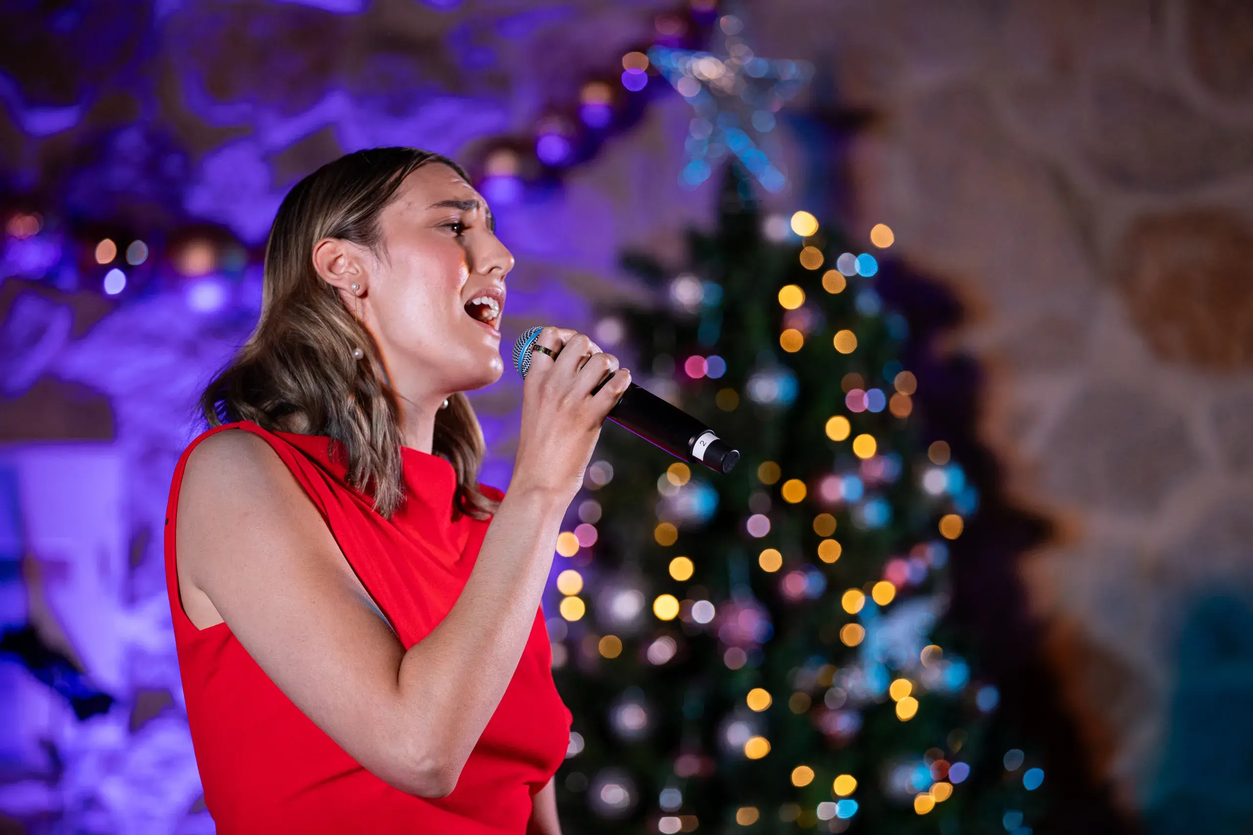 <p>MOONLIGHT SERENADE: Antonia Maher is among the popular artists set to return to Carols in the Park in Milawa on Sunday, 21 December from 7pm. PHOTO: Marc Bongers</p>\\n