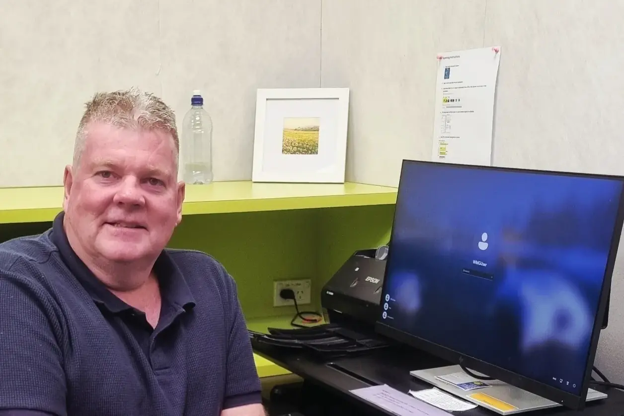 <p>BIG CHANGE IN EFFECT: Local psychologist Neil Barassi (pictured) has provided the evidence behind the new laws, and encourages parents and guardians to support under 16-year-olds who use social media as they adjust to this new change. </p>\\n