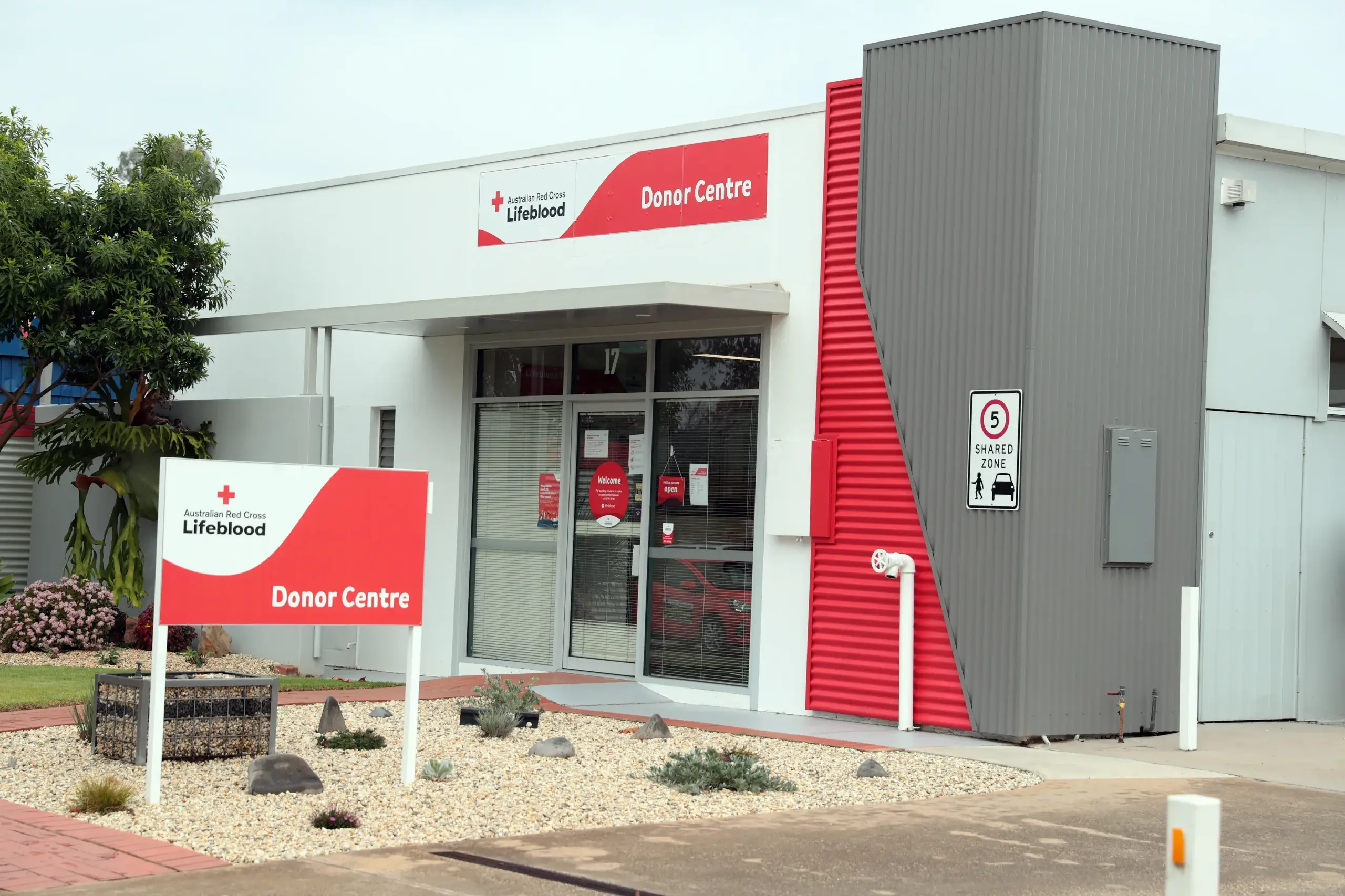 <p>GIVE FROM THE HEART: Wangaratta Donor Centre on Norton Street has 40 blood and plasma appointments available in the next two weeks.</p>\\n