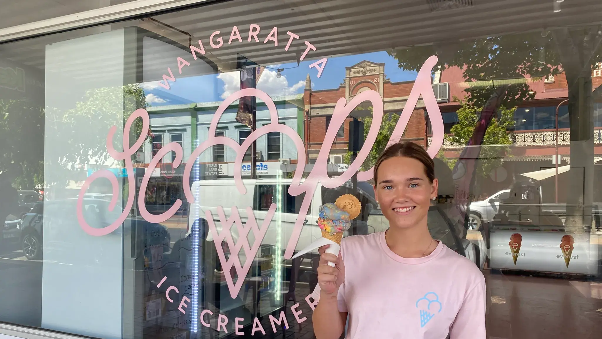 Extreme heatwave warning still in place