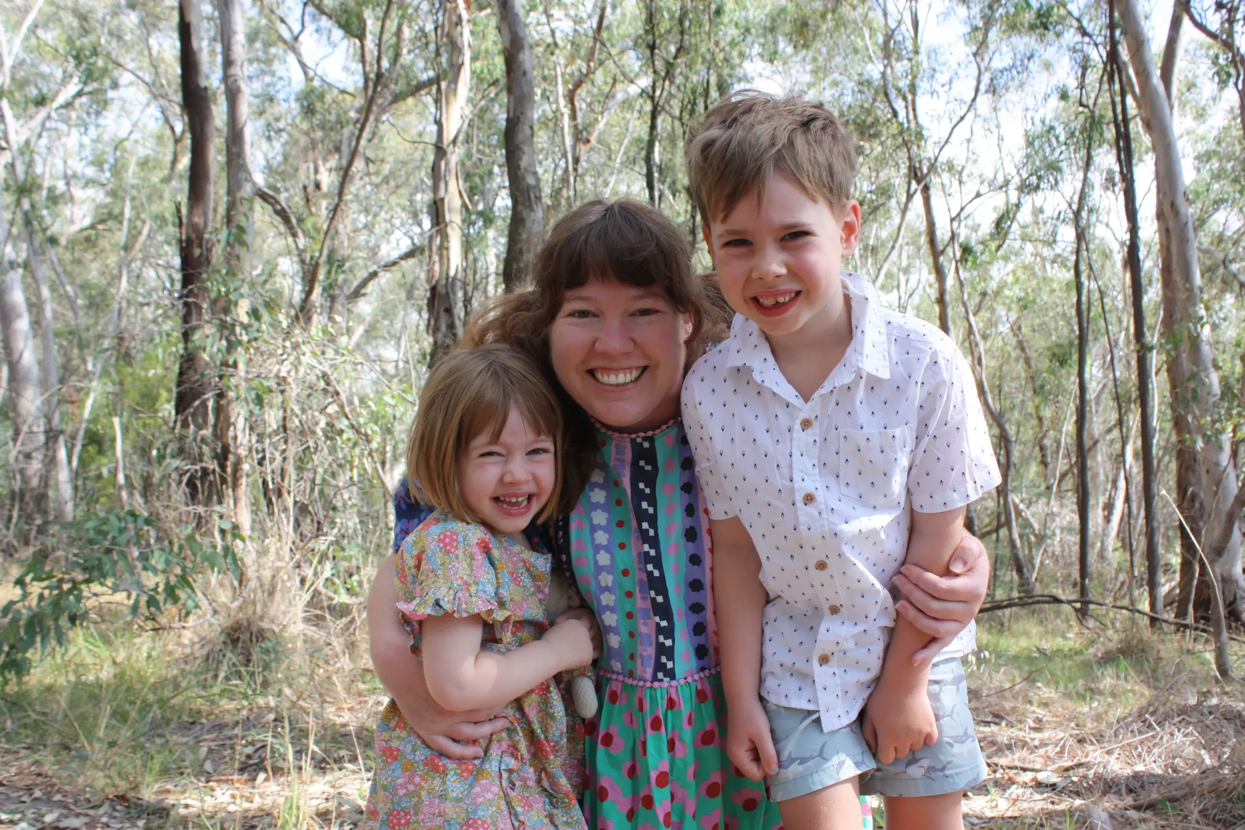 <p>UNDER THE GUMTREES: Hamilton Park residents and neighbours, like Pippa (3), Maddi and Jack Atkin (5), are invited to come together and celebrate community at a relaxed Australia Day \\'Breakfast under the Gumtrees\\' at the Hamilton Park Community Hub. PHOTO: Jordan Duursma </p>\\n