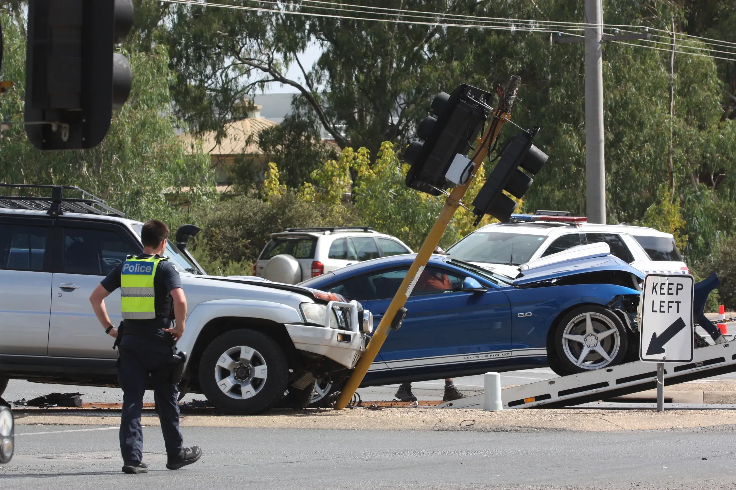 <p>CLEARING OUT: A Ford Mustang GT gets towed away after a collision with a Toyota Prado at the Ryley and Green Street intersection on Thursday. PHOTO: Grace Fredsberg</p>\\n