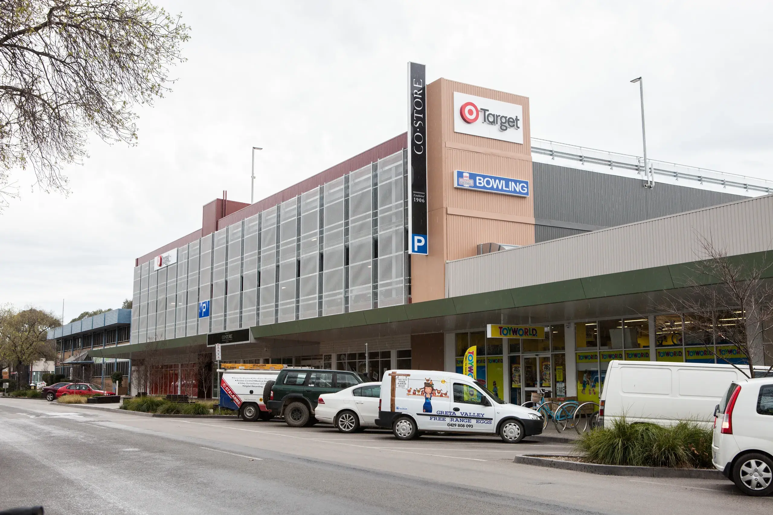 <p>Rural City of Wangaratta Council has ended its contract with the Co Store eight years early, a move that will cost $5 million in the shorter term.</p>\\n