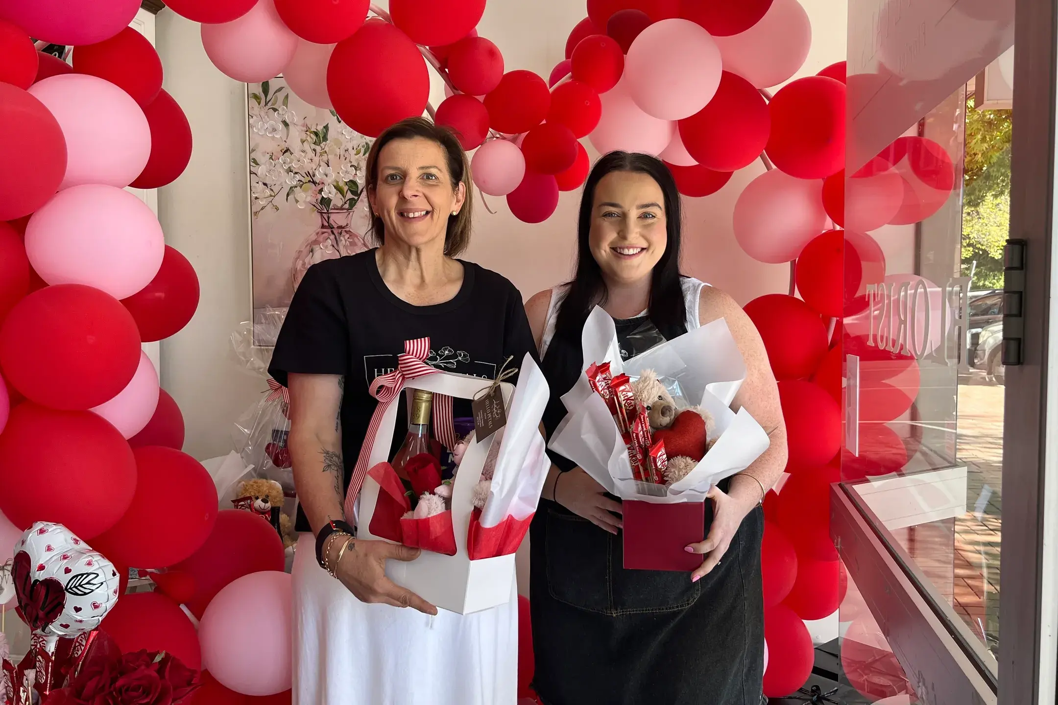 <p>SHARING THE LOVE: Mandie Miles and Billie Bell from Hello Petals will assist you to find the perfect petals for your loved one this Valentine\\'s Day. Whether you\\'re planning to pop the question, spoil your partner with gifts or spend the day with a loved one, Hello Petals have you covered. PHOTO: Grace Fredsberg </p>\\n