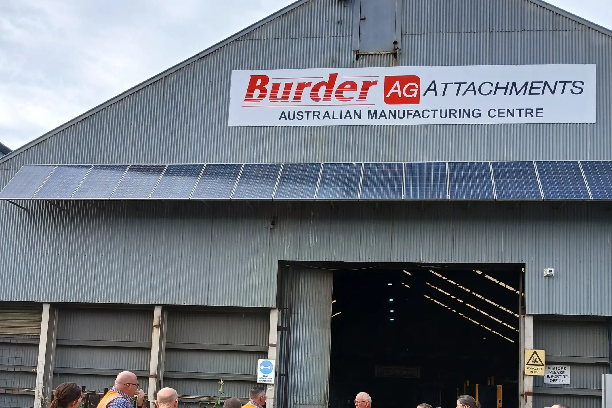 <p>LOCAL ENGAGEMENT: Wangaratta councillors, senior staff, and the economic development team visited Burder Industries.</p>\\n