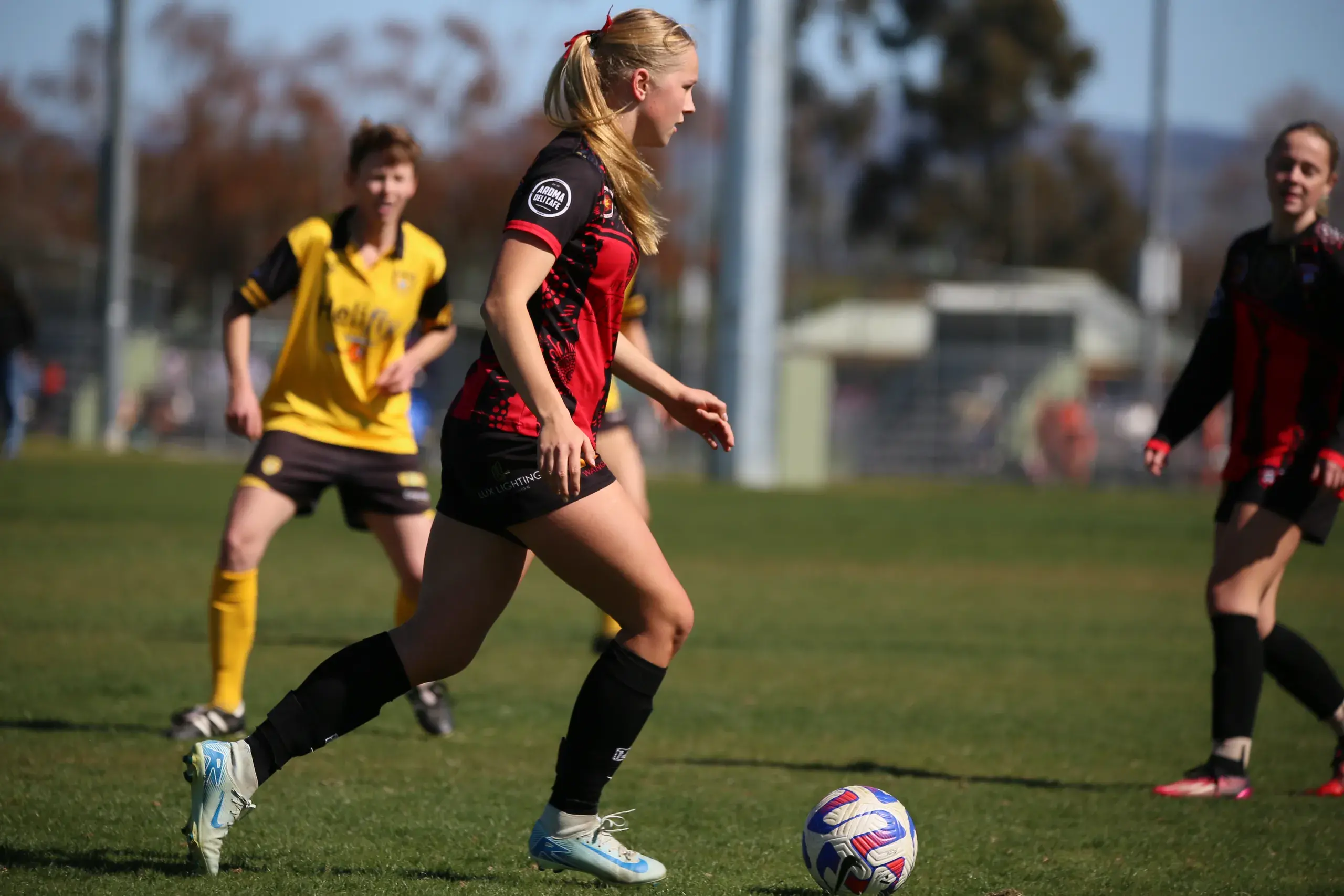 <p>LADY DEVILS RISING: Isabelle Christison and the Lady Devils are eager for the start of the AWFA season on 15 March. PHOTO: Kat De Naps Photography</p>\\n
